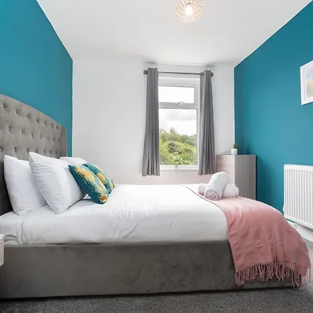 Hidden Gem With Bags Of Space. 3 Bed Town House Loftus