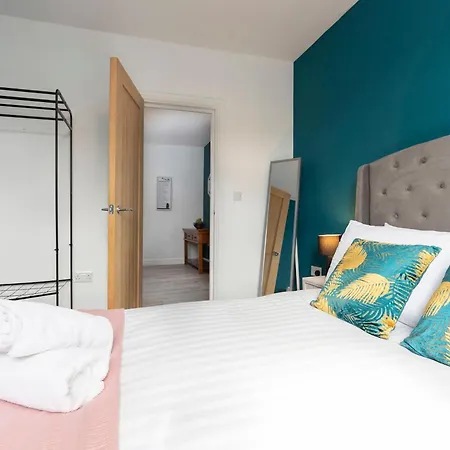 Hidden Gem With Bags Of Space. 3 Bed Town House Lejlighed Loftus